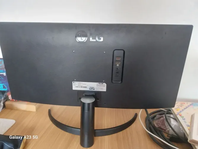 Vendo monitor game LG 