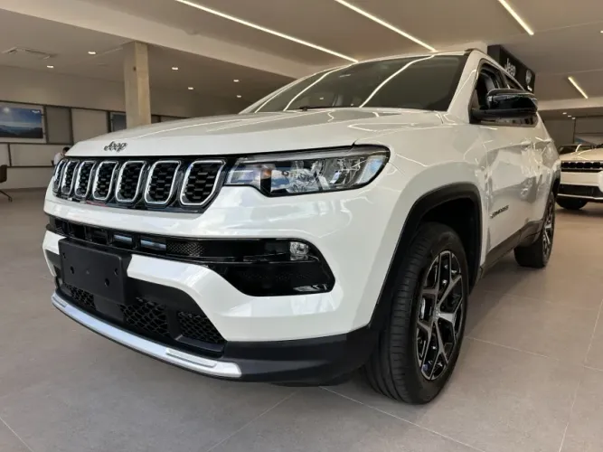 Jeep Compass Long. T270 1.3 TB 4X2 Flex AUT 2026