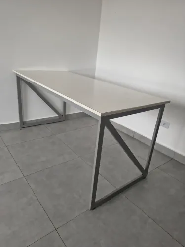 Mesa de refeitório 