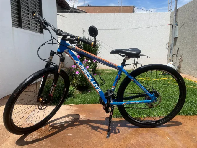 Bicicleta Aro 29, quadro absolute.