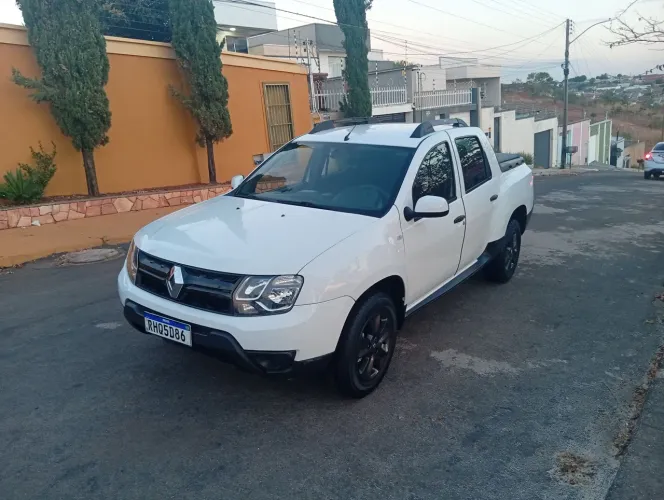 Renault Duster Oroch Exp. 1.6 Hi-flex 16V Mec. 2022