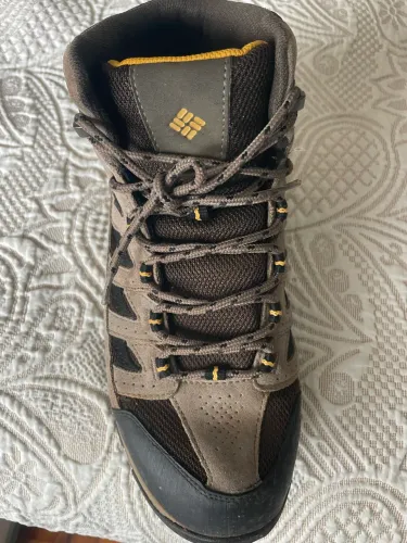 Bota Columbia