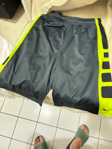 BERMUDA NIKE DRI-FIT ORIGINAL - TAMANHO G - 59,99