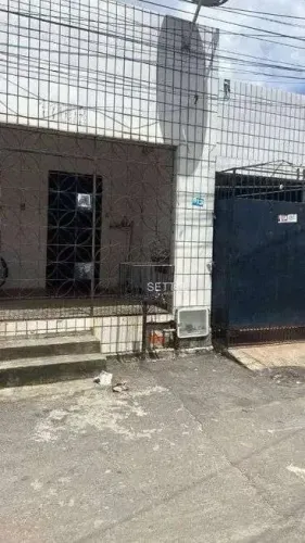 Vendo Casa em Prefeito José Walter - Fortaleza