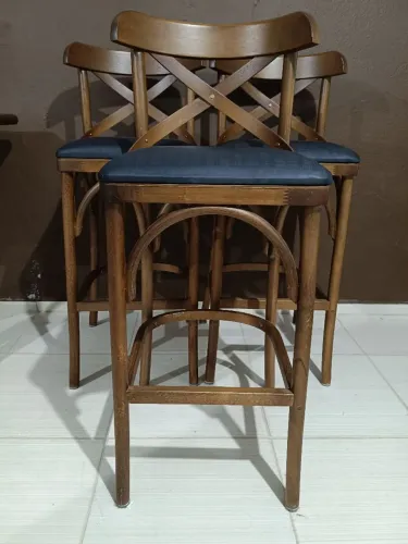Banquetas Madeira Maciça com Estofado Preto Impermeável