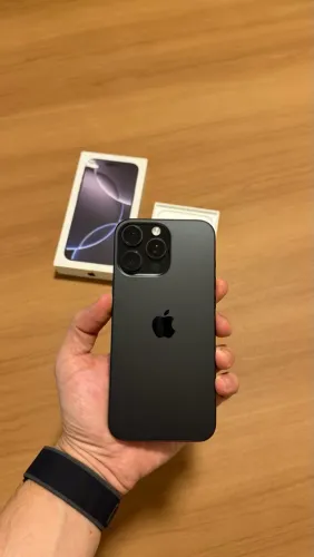 iPhone 16 Pro Max 1TB Black titanium, Seminovo 95%, Garantia