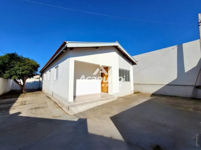 Casa para alugar com 04 quartos no Antônio Zanaga em Americana/SP.