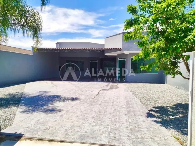 CASA A VENDA NO BAIRRO DOS ESTADOS EM INDAIAL!