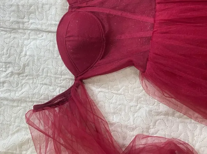 VESTIDO DE FESTA VERMELHO 