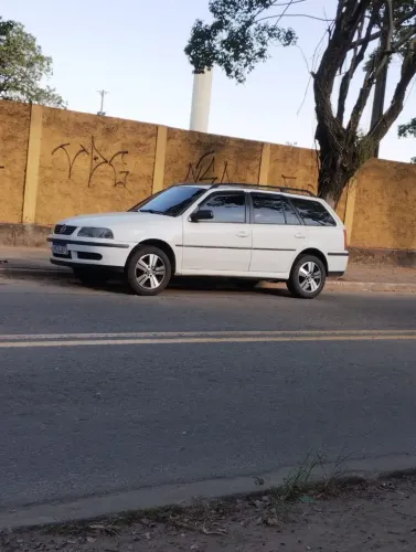 Volkswagen Parati 1000 MI 16V 2P E 4P 2000