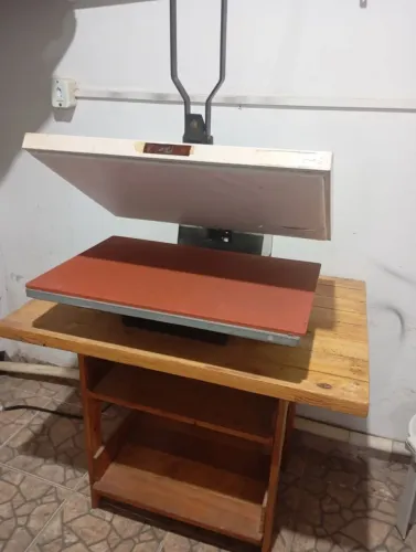 MAQUINA / MESA DE SUBLIMAÇÃO