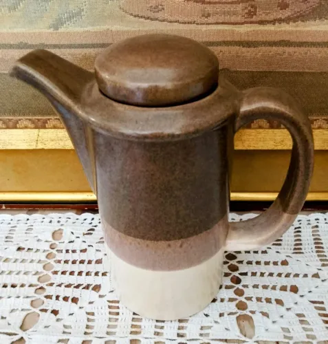 Bule vintage capacidade para 1 litro - 22 cm de altura. Está perfeito
