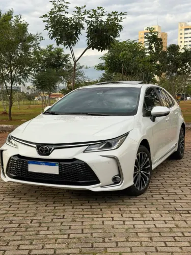 Toyota Corolla Altis 2.0 Flex 16V Aut. 2024