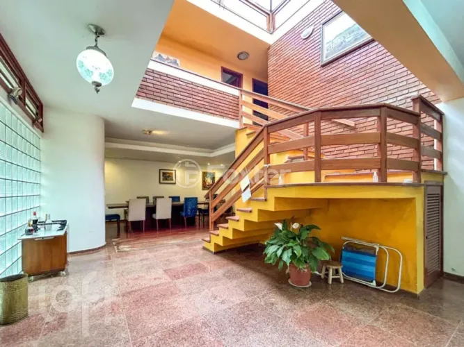 Casa à venda Rua Teixeira de Carvalho, Medianeira - Porto Alegre