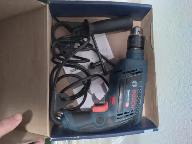 Furadeira Bosch - 650W GSB13RE - 220V