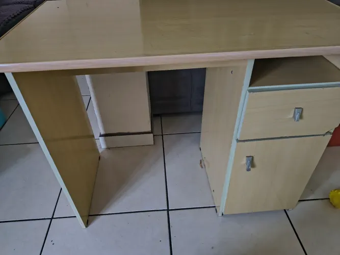 Oportunidade: mesa escritório