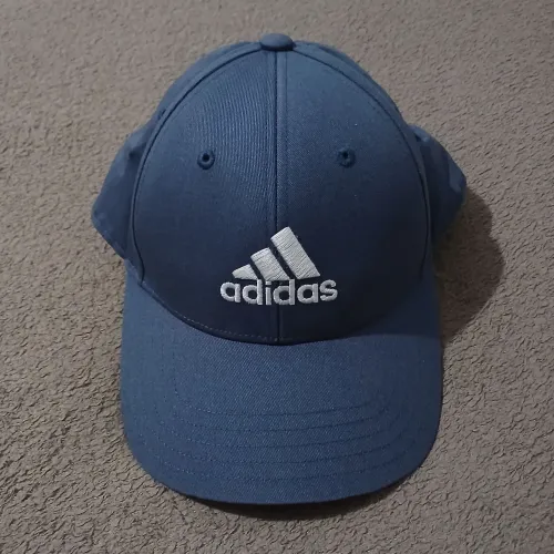 Boné Adidas Baseball (usado)