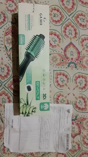 Vendo uma escova secadora gama de Barbosa ela seca alisa e modela da volume