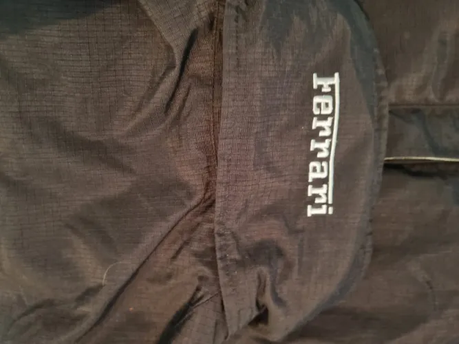 Jaqueta original Ferrari