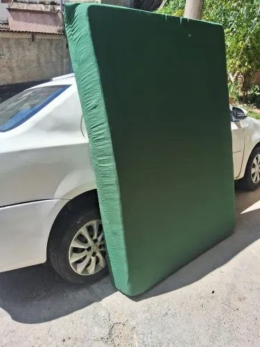 Vendo colchão de casal por 120 reais entrego