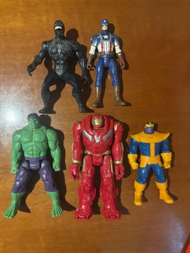 Lote de Action Figure de Heróis Marvel 