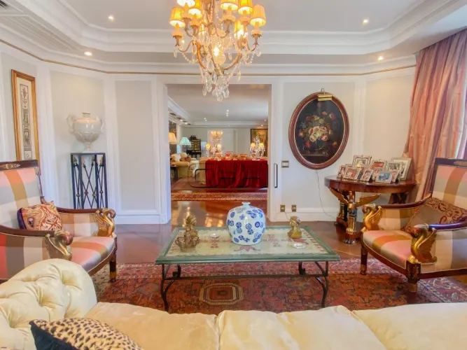 Venda e Locação · 4 dormitórios no Regency Cerqueira César