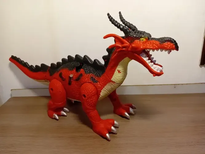 Dragão eletrônico de brinquedo