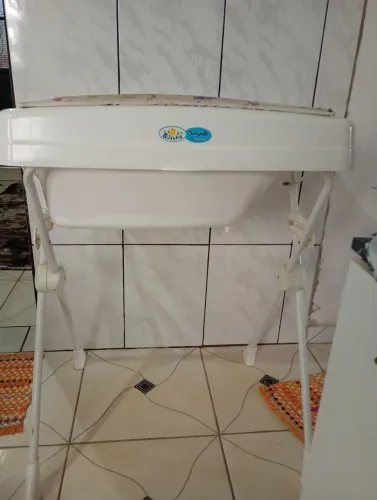 Banheira Burigotto com suporte e trocador