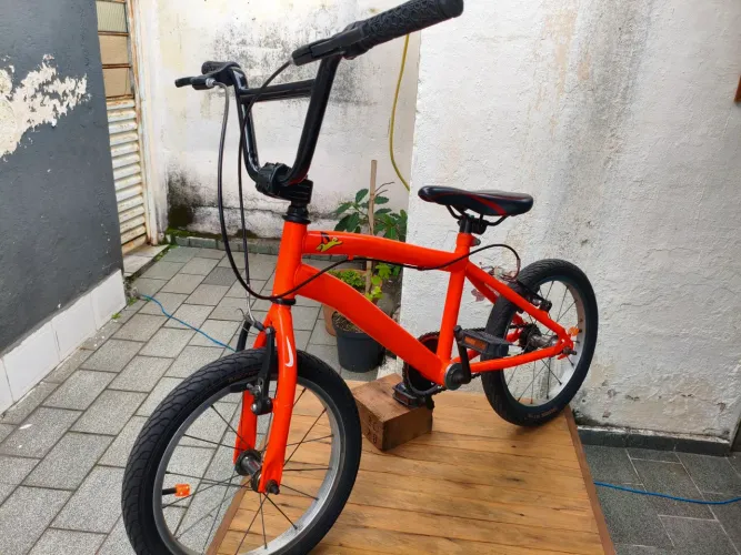 Bicicleta aro 16 Linda