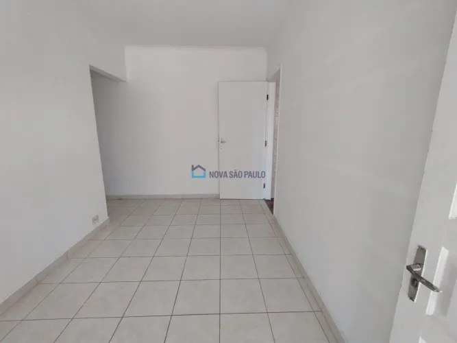 Casa 1 Dormitório com Área de Serviço | Vila das Mercês