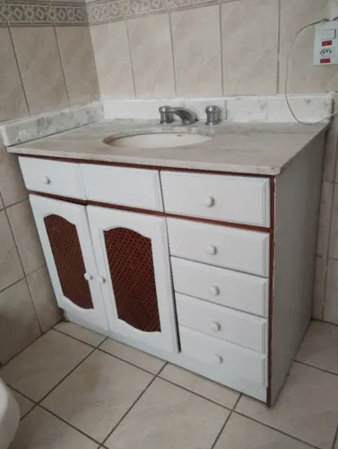 Balcão pia com mármore 