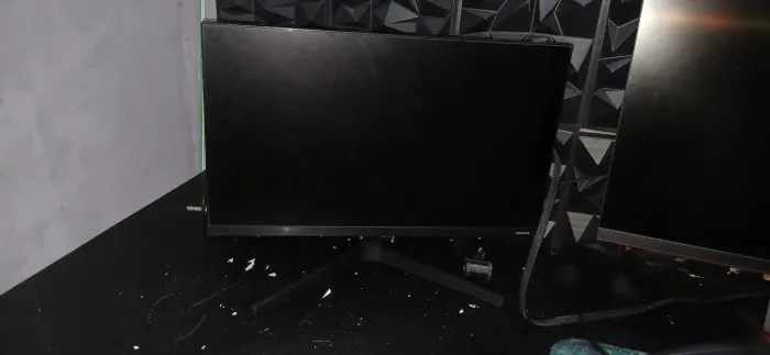 MONITOR SAMSUNG 24 POLEGADAS + BRAÇO ARTICULADO