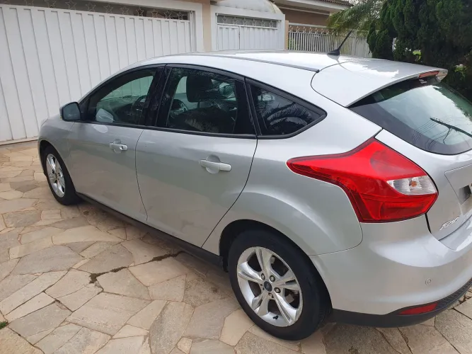 Ford Focus 1.6 S/se/se Plus Flex 8v/16v 5P 2013