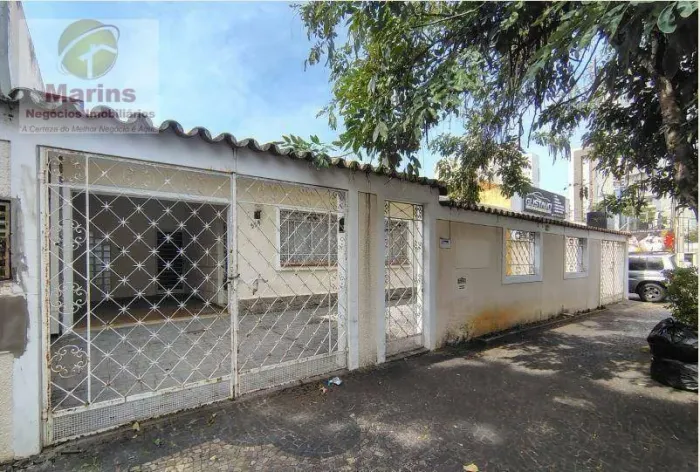 Casa térrea à venda no Taquaral - Campinas