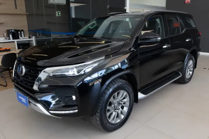 Toyota Hilux SW4 SRX 4X4 2.8 TDI 16V Dies. Aut. 2022