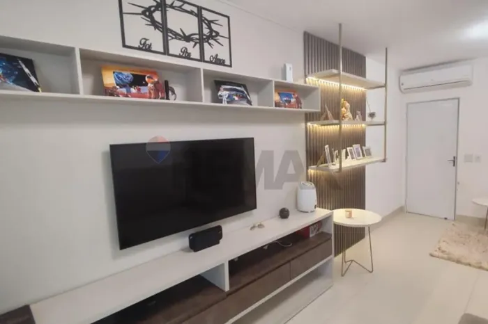 Casa Reformada com 03 quartos - CONDOMINIO TERRA NOVA