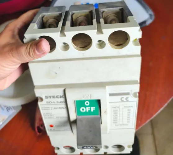 Djuntor 400A