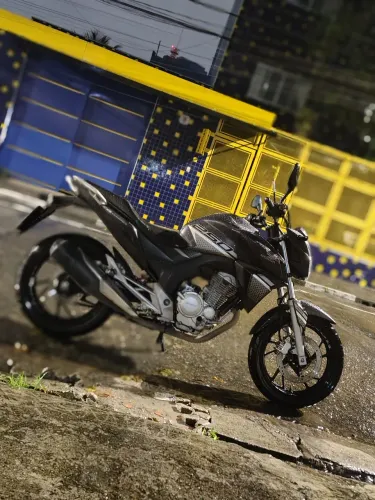 Moto muito conservada segundo dono