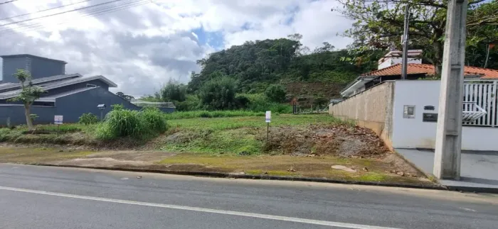 Vende-se Lote Residencial no bairro João Pessoa em Jaraguá do Sul-SC.