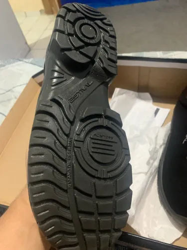 Bota ESD