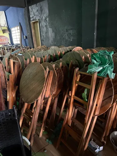 Bistrôs Dobráveis - (Mesa dobrável) para bares e boates 
