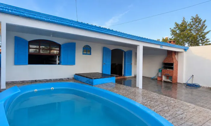 Aluga-se casa na praia de Matinhos 