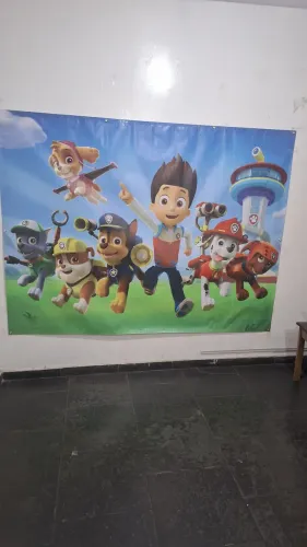 Vendo painel em lona tema patrulha canina 