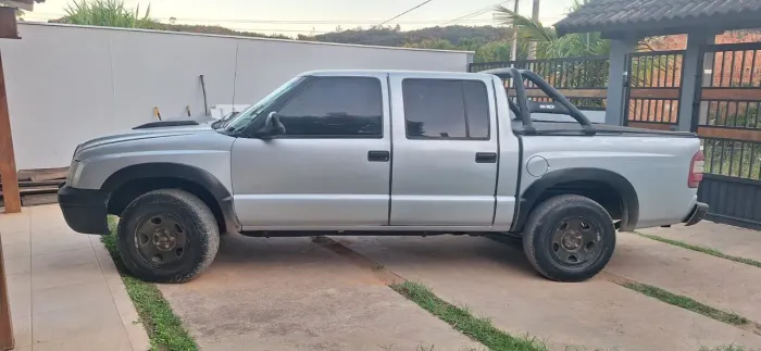 Chevrolet S10 P-up Colina 2.8 TDI 4x2/4x4 CD Dies. 2011
