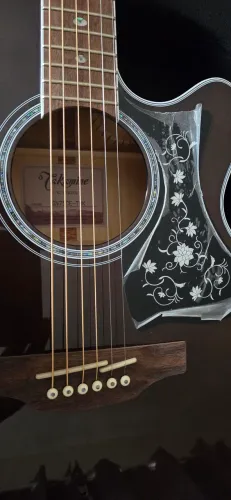 Violão takamini gn75ce praticamente novo 