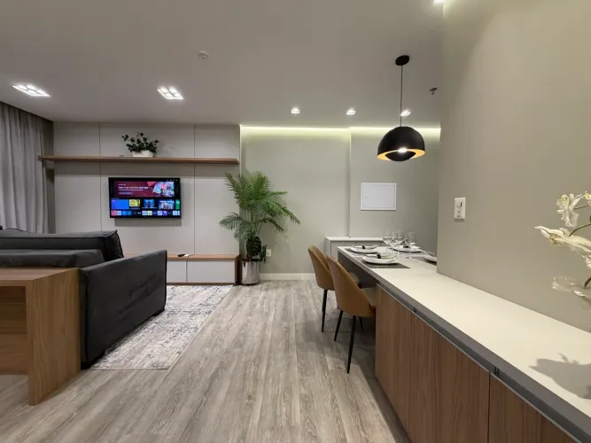 FLAT FINAMENTE MOBILIADO | MEIA PRAIA