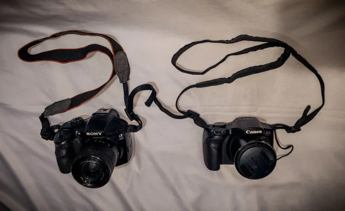 Canon sx520hs e Sony Alpha a3000 Vendo ou troco por modelo superior (apenas ambas juntas)