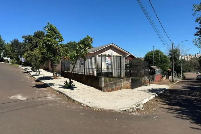 CASA 03 DORM. SARANDI/RS