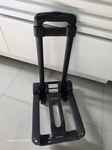 Carrinho articulavel com 4 rodinhas R$60,00