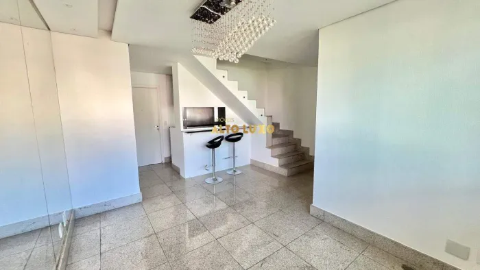 Cobertura Residencial para Aluguel no Belvedere | 2 quartos (1 suíte) | 2 vagas | Portaria